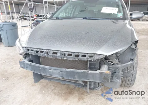 2017 Hyundai Elantra Se z USA, uszkodzony, nr VIN KMHD84LF2HU429867